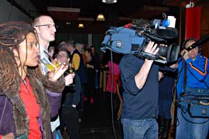 De EO cameraman achter de camera, Tante Truus, Almere 11-3-2010 